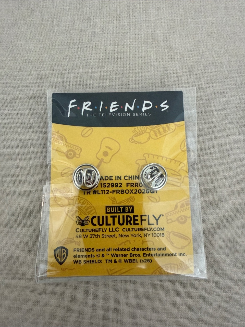 Friends Meet Me At Central Perk Enamel Pin - New - Picture 2 of 2